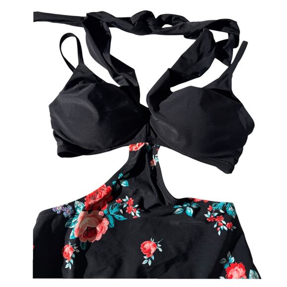 Cupshe floral wrap cutout one piece bathing suit swimsuit black size X-Small XS - Picture 3 of 8
